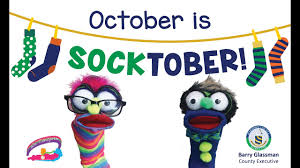 HmaxwellART's tweet photo. It's SOCKTOBER....Bring your new socks to me for extra points!! Let's give back!! Wear your crazy socks on Weds. for SOCKTOBER!! #artonsocks https://t.co/z9ZxLujXd0