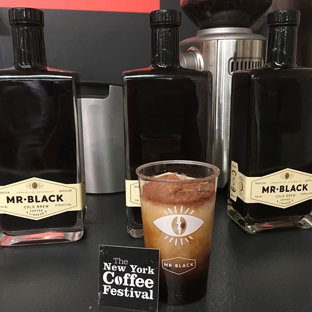 New York Coffee Festival 2017 #coffee #newyorkcoffeefestival  #nyc #matcha #mrblack #matchaeologist 📷: <a href="/truenorth11/">@truenorth11</a>