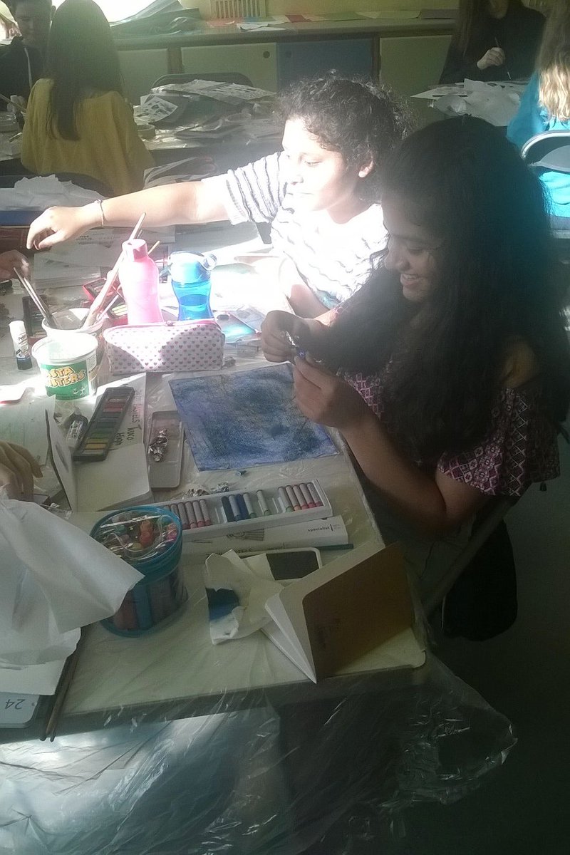 TruroHigh's tweet photo. Our Year 9 #creatives swapped their paintbrushes for microscopes this week as they transformed minerals into masterpieces at @Cornwall_Museum #geology #art #STEMintoSTEAM https://t.co/djhIdeXAf4