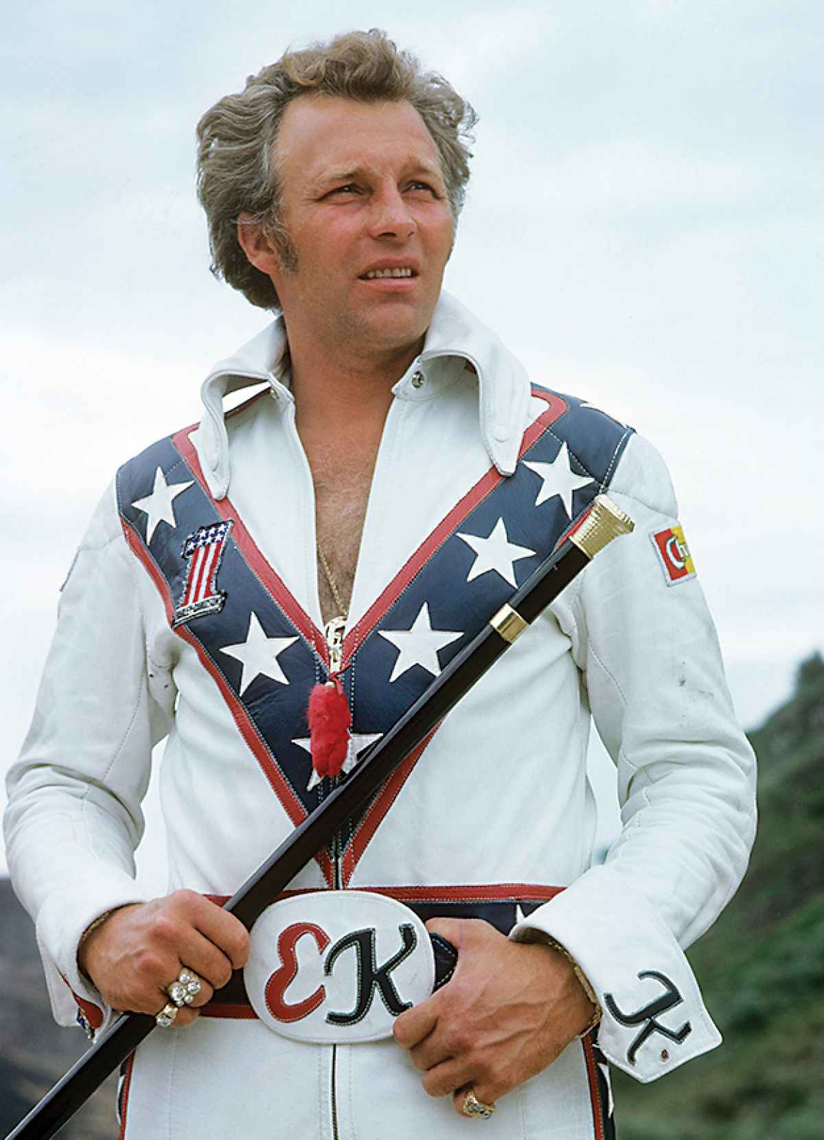 Anybody can jump a motorcycle. The trouble begins when you try to land it. Evel Knievel
Happy Birthday 