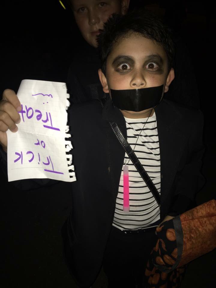 AdamVanceFL's tweet photo. Our boys costumes last year, @AGT #TapeFace and #LEDBoy. #VanceBoys @paulettevance24 #Beon9 #9wx https://t.co/7Ms6rruSv3