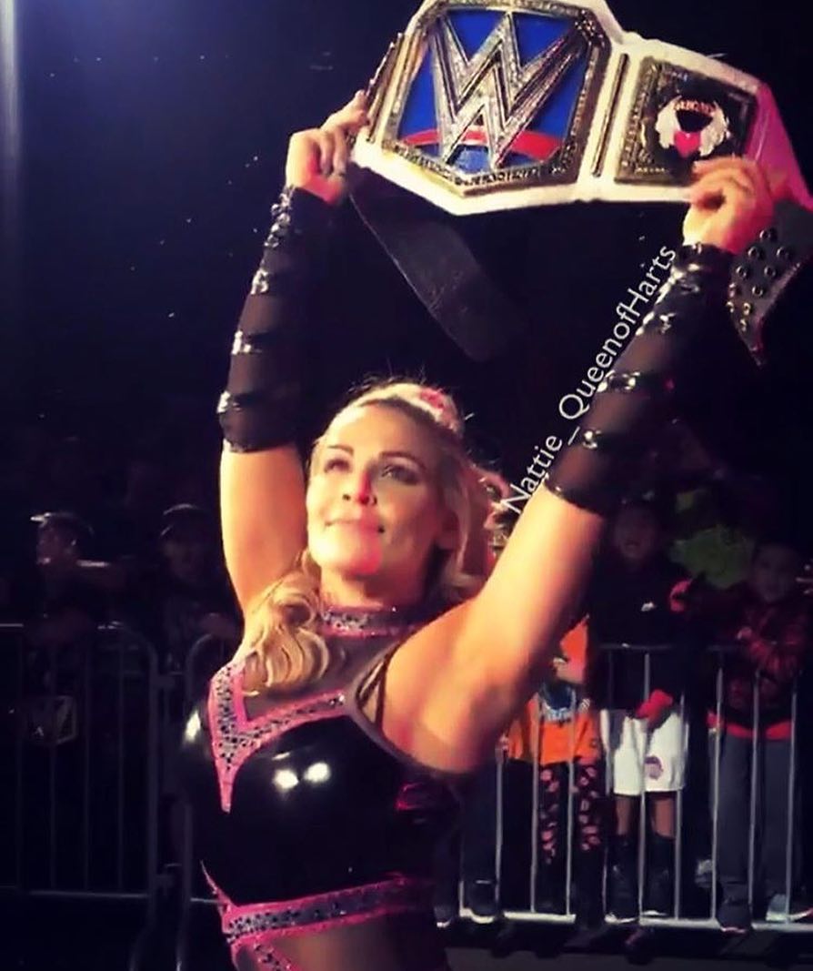 3rdGenCatLady's tweet photo. Whose ready for #SDLive tonight? #ForeverChampion 😼 https://t.co/3dYKqmLWKM