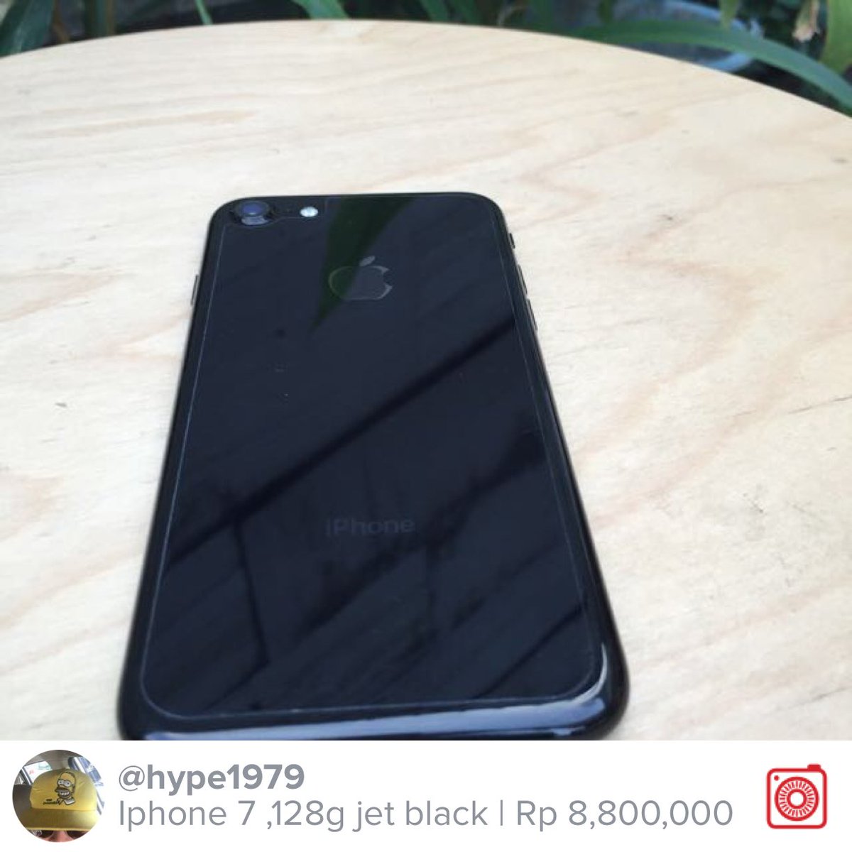Selling Iphone 7 ,128g jet black Rp 8,800,000 carousell.com/p/133364161 #carousell <a href="/carousell_id/">Carousell Indonesia</a>