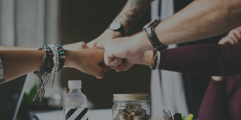 LGaccountants's tweet photo. Could #SMEs be key to narrowing the trade deficit? https://t.co/6vVCO9TgyR #87RT #ATEurobiz https://t.co/4waMw9S2c1 @BusinessKingRT https://t.co/UmRulAKGwO