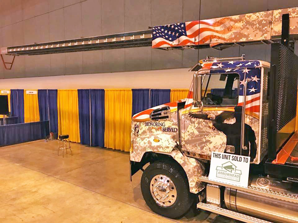 ArrowheadBldg's tweet image. Today, inside Arrowhead Univ. at @MidwestRoofer expo, look for the debut of the 61-ft #longloader by @DDesign_Inc .