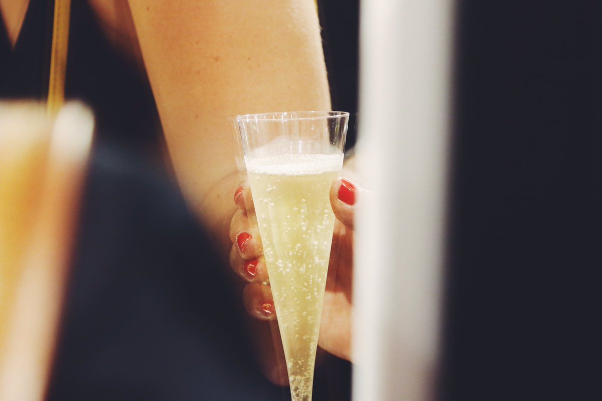 mariebrion_'s tweet photo. Quelques photos d'hier soir lors de l'inauguration de la nouvelle boutique #SagaCosmetics à fdf !!! 🥂💄 https://t.co/oaZHCaZngH