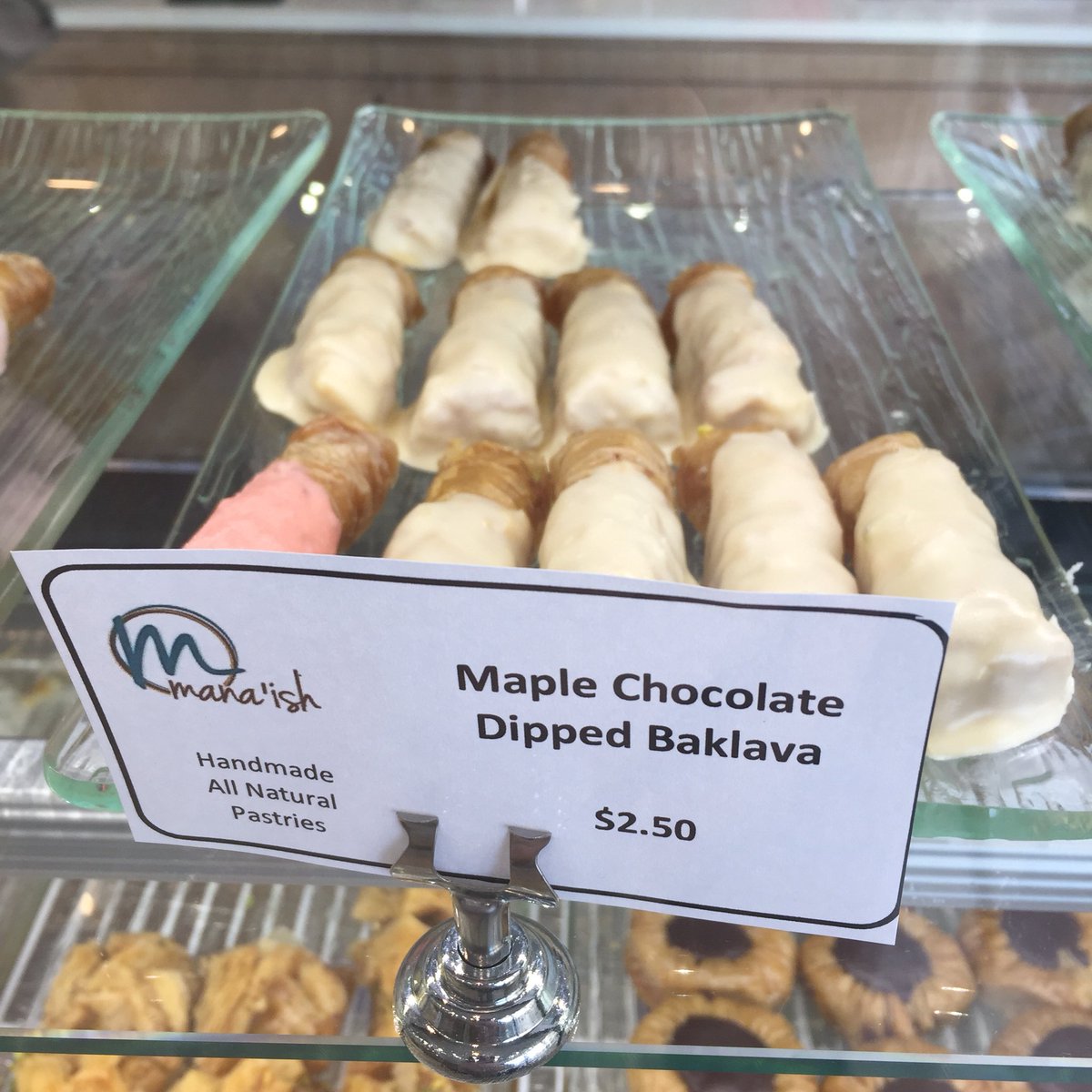 gregorprosen's tweet photo. When in #Toronto - start day w/ #manaish #Lebanon #flatbread at @manaishglobal https://t.co/MMcPn6uMpL
๐๐ป๐5โญ๏ธ
#TasteBudsBlown
#MapleBaklava https://t.co/z4n93TGDsQ