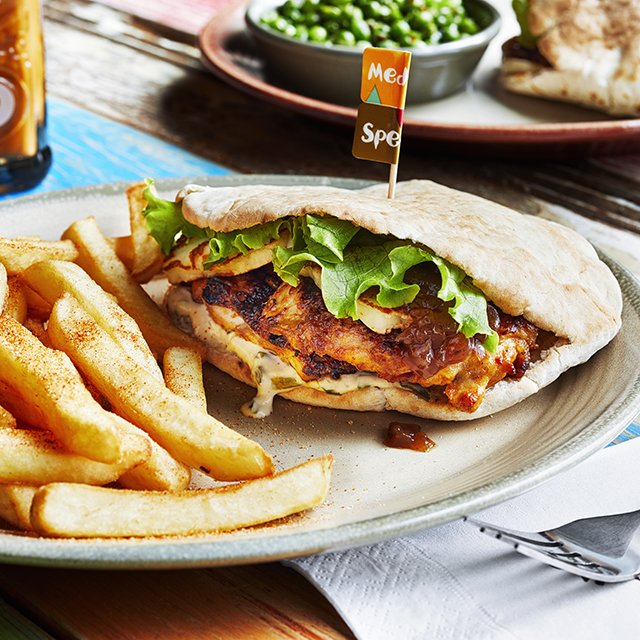 NandosUK's tweet photo. Tuesday pick-me-up? How about three? Meet our new Fino Pitta, and our Supergreen and Sweet Potato &amp; Butternut veggie options! https://t.co/1Emw2VXvrC