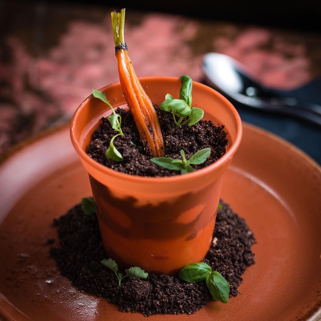 Valrhona UK (@valrhonauk) on Twitter photo 🥕Ready to taste this spiced carrot cake by <a href="/david_dias/">david_dias</a> <a href="/BasementSate/">Basement Sate</a>? Cream cheese chantilly with #Valrhona praline & #Valrhona cocoa powder 🥕Ready to taste this spiced carrot cake by <a href="/david_dias/">david_dias</a> <a href="/BasementSate/">Basement Sate</a>? Cream cheese chantilly with #Valrhona praline & #Valrhona cocoa powder
