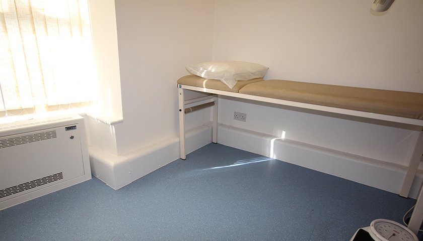 MySpecNews's tweet photo. A London GP surgery has received the Pendock treatment with a range of their products, including #RadiatorGuards https://t.co/FGtu49UI0T https://t.co/yfiZRWOoZg