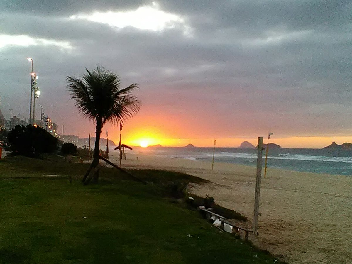 QualityDriverOn's tweet photo. A terça-feira começa com céu encoberto na Barra da Tijuca.🌥

#ChegouaInovação💡 #On24Hrs✅
 📲🚗 https://t.co/zeX0vEzFbq