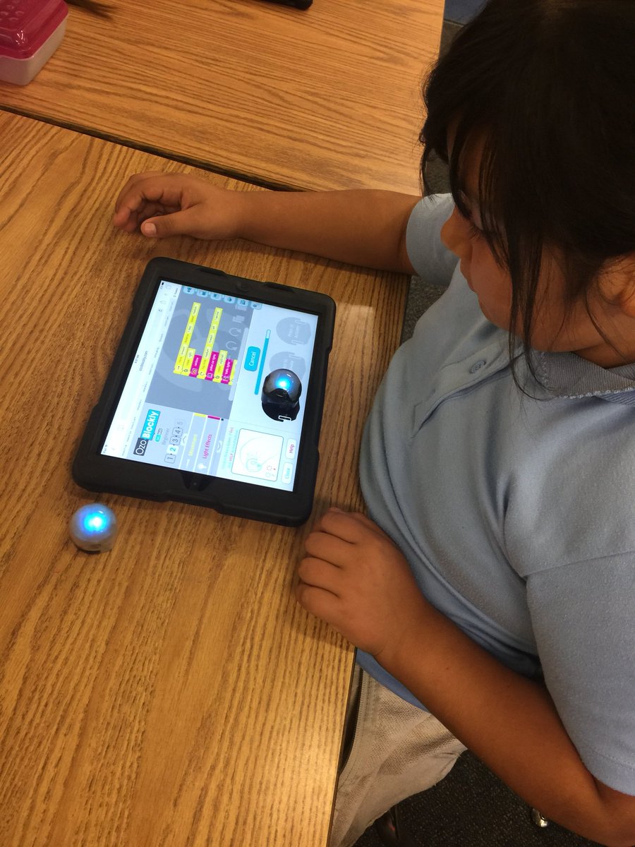 oh_aeri's tweet photo. Coding with Ozobots got my 3rd graders excited! @annkozma723 @RichmanRocks #fsdlearns #FsdRichman https://t.co/yshziDbWeh