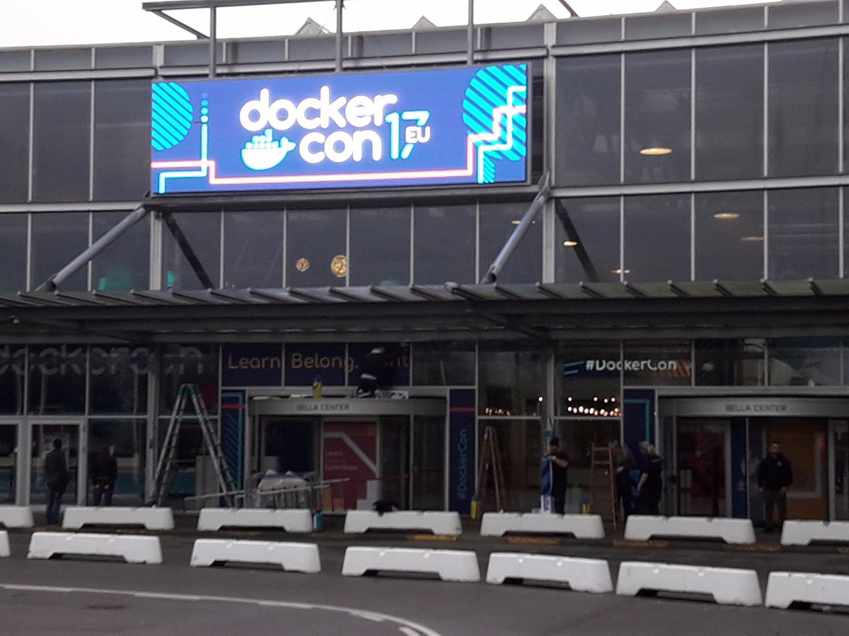 MaltemIP's tweet photo. Robin to #DockerConEU. Getting your #container into production faster, easier and more safely. #portabilitymatters @futurs_io https://t.co/VuRaek0eZk