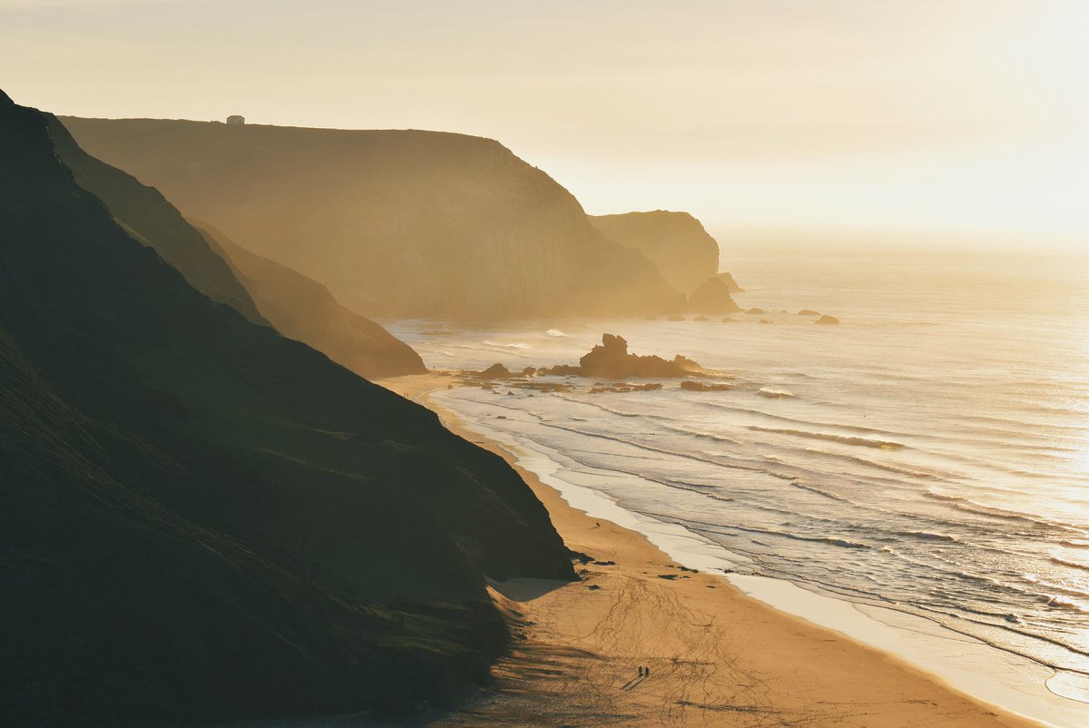 Soak up the last of the summer sun in the western Algarve with this itinerary: bit.ly/2qU75U5

#visitportugal #algarve #lp