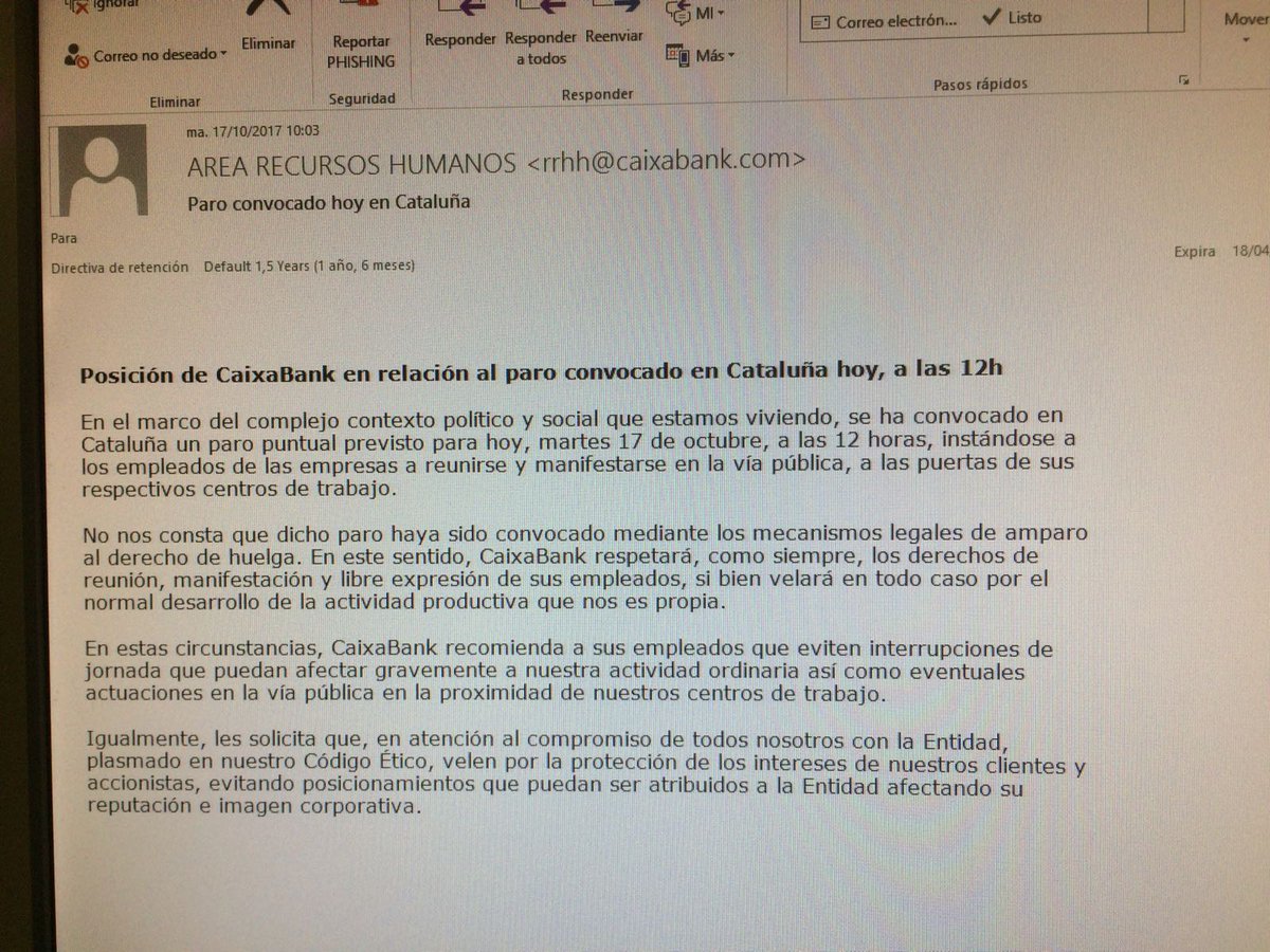 carlosbaraibar's tweet photo. A La Caixa no li va agradar que els carrers fóssin dels seus treballadors. https://t.co/2Yq3cHzenG