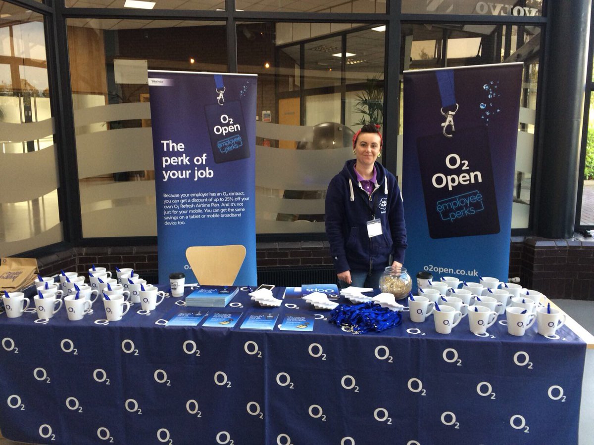 CelfoneTrading's tweet image. Showing @volvocarsglobal their #O2open discounts are ready and waiting 🎉