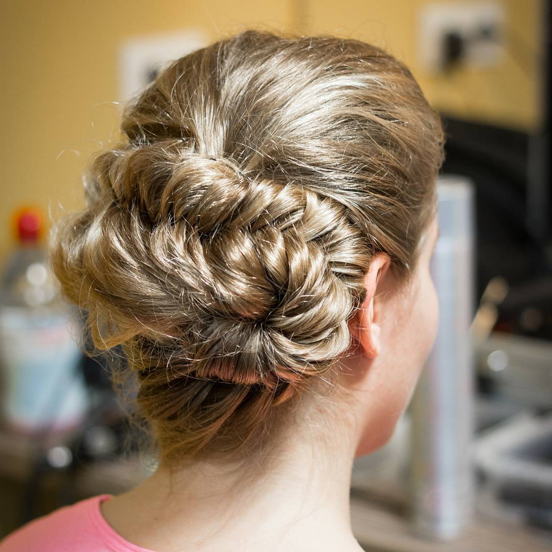 SegoLook's tweet image. Défilé Octobre Rose💞
#octobrerose #luttecontrelecancerdusein #bassindarcachon #leteich #segolook #coiffures #2k17