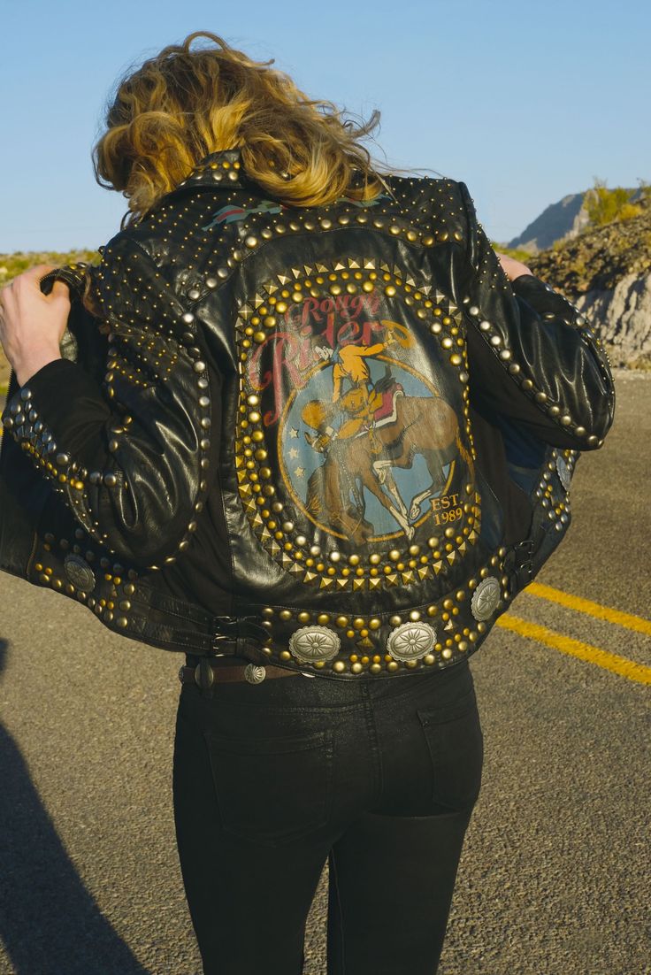 bigcrusher's tweet photo. Cool rough rider jacker #jacketpride #leather https://t.co/5SvkaNFWu1