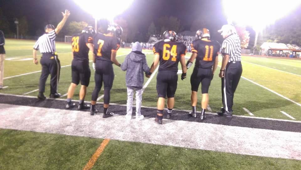 TheJerseyPics's tweet photo. Wonderful cherished memory.. Thank you to the 2014 Civic Leadership class for suggesting this idea and making it happen..my angel loved it https://t.co/TekJq70lbE