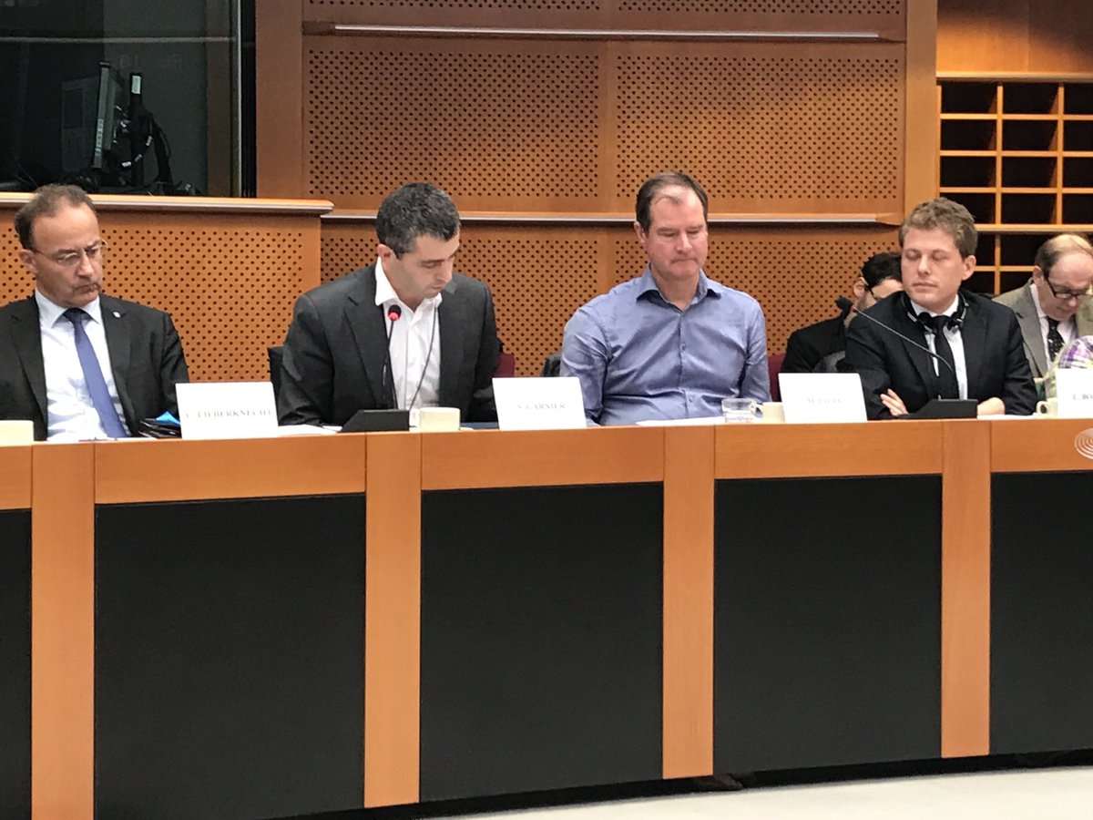 Au Pays-Bas aussi le gouvernement a taxé les HLM de 1,7 M€ : résultat production à l’arrêt pendant 5 ans ! Cc <a href="/J_Denormandie/">Julien Denormandie</a> @EPhilippePM