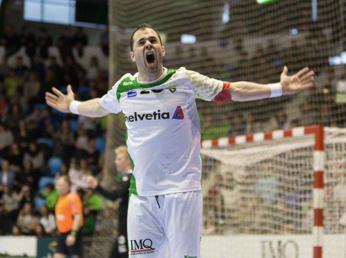 RFEBalonmano tweet media