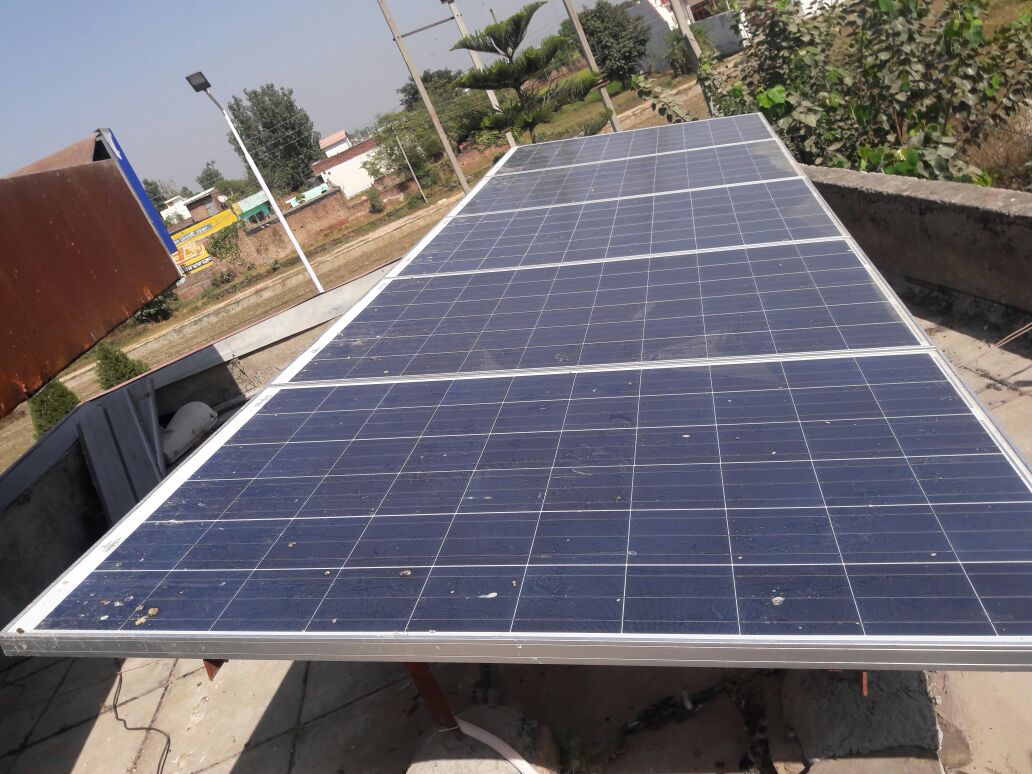 HPCL_JAMMU's tweet photo. #RenewableEnergy #Way2future #Solarpower panels installed at rooftops of @HPCL retail outlets in J&K @subodhbatra10 @74radhika @Rg03Goel https://t.co/jkkgpUJeUT
