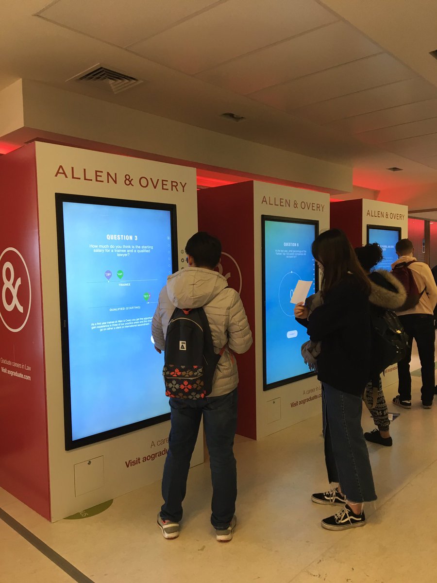 AllenOveryGrads's tweet photo. Sheffield students are loving our interactive quiz! Stop by and see us in the SU before 4pm! #helloao #careerinlaw #itstime https://t.co/9HkFvMONUo