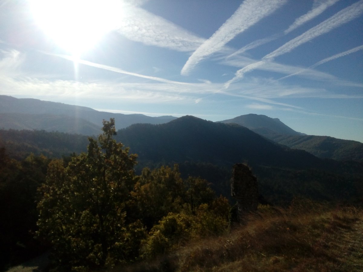 Djerir26's tweet photo. #Trail de 10kms avec le frérot @dakarupt26 dans les contre fort du Vercors #Combovin #Barcelonne #Drome #Running https://t.co/NFn42U2dp7