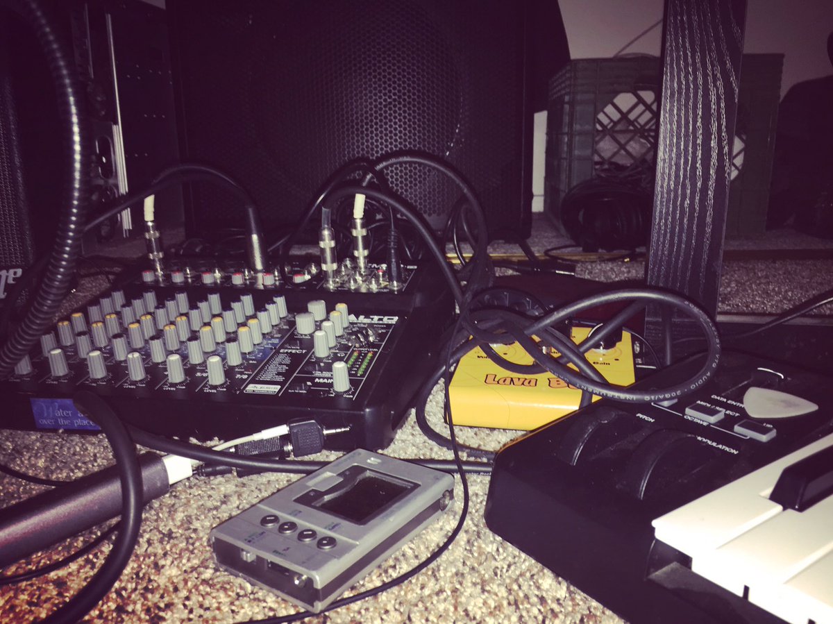 KuroEngineer's tweet image. #mixing #guitarpedals #metronome #musicproduction