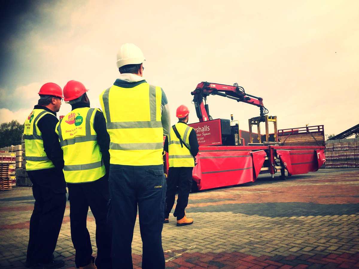 cts_team's tweet photo. ALLMI accredited Lorry Loader novice course at Marshalls St Ives...great couple of days 👍
Contact us now for more information:0161 3360612 😁 https://t.co/tIqNJBWG5G