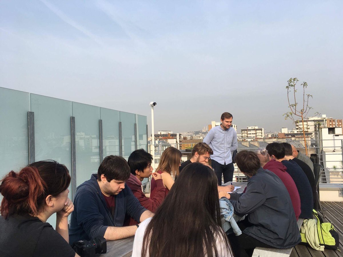 EcoleSup89's tweet photo. petit challenge ce matin chez @DigitasLBi_FR avec @ValentinHochet, et pour nous motiver : une jolie vue sur Paris 📝 #tdf2089 https://t.co/4JrkVLeSqM