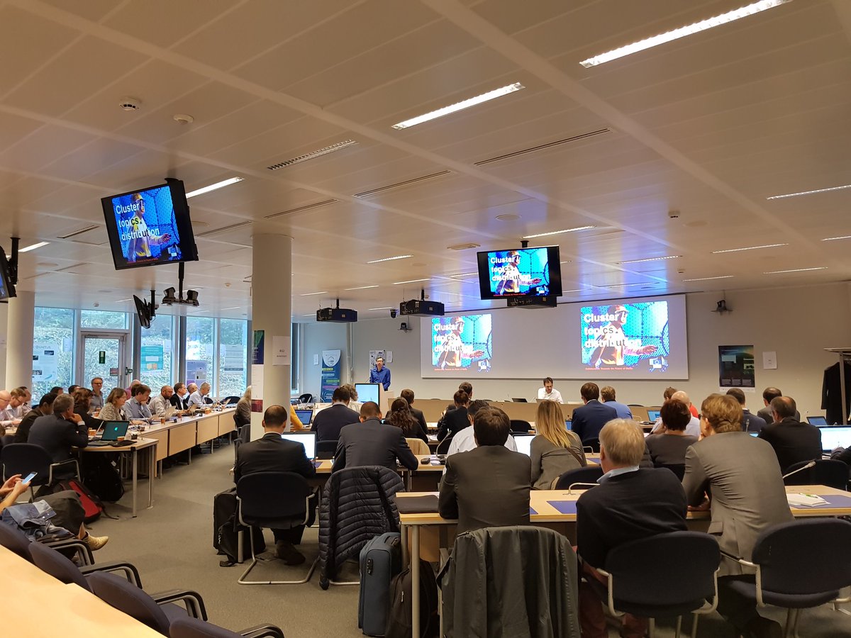 hyper360_eu's tweet photo. Collaboration towards the future of Media session #HYPER360 https://t.co/BemSZ42plQ