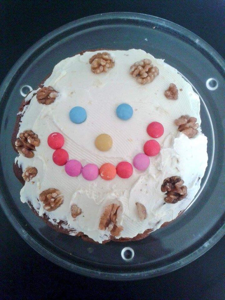 Lindsey855's tweet photo. @bakerdays This is a carrot and walnut cake my 5 year old daughter Heidi and I baked :) #MondayMotivation #bdbake #NationalBakingWeek https://t.co/lUcO8m9lRK