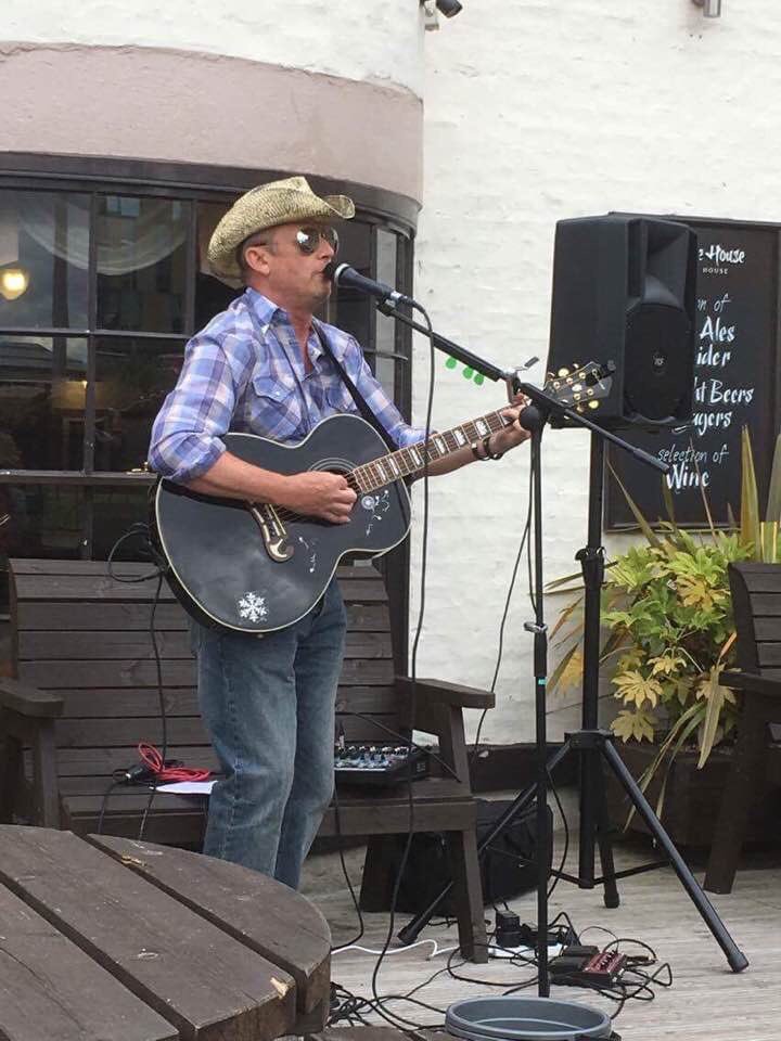 mortymortisha's tweet photo. Martin Harris playing at Crossing The Tyne Festival this summer - Great Music on the Shields Ferry and at Alum Ale House! #Fetivals #Music https://t.co/IiJ34Qpx3p