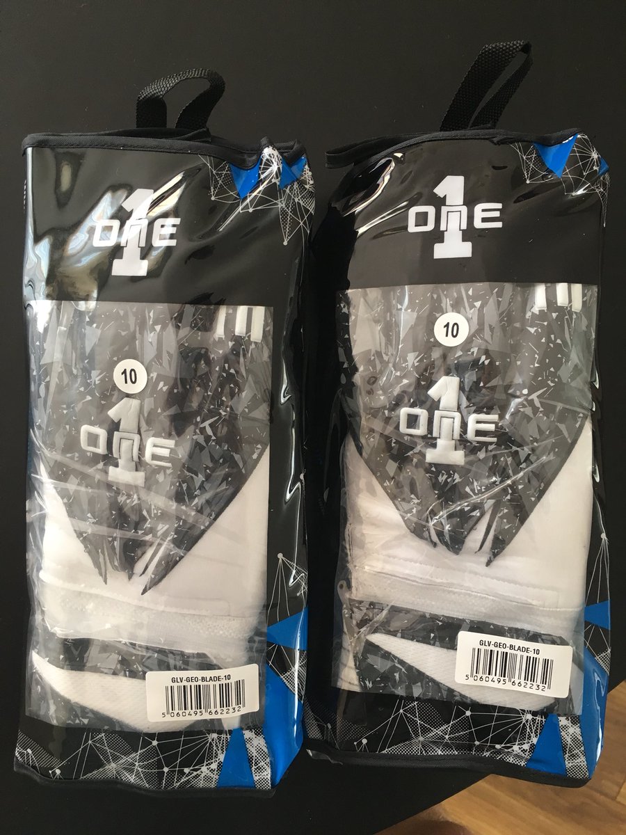 markjgillespie's tweet photo. Thanks again for the quick delivery @TheOneGloveCo #GeoBlade https://t.co/qfM6Vez9KS