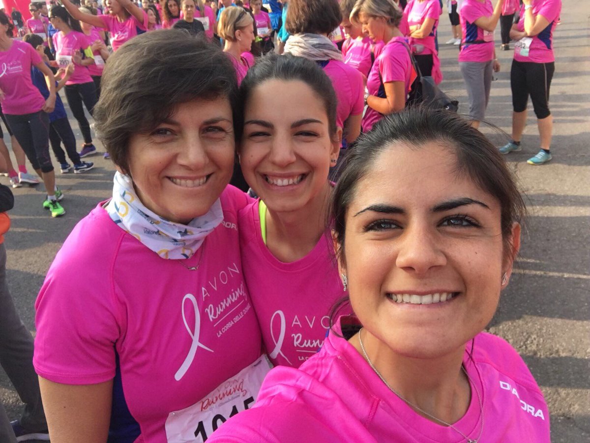 Run4Food_Italia's tweet photo. TerzaSuTre: ITALIAN AVON RUNNING STYLE \\ https://t.co/b2ZIrJsFyJ // #run4food #TerzaSuTre #running #AvonRun #events #news #stories https://t.co/C8qqX8E673