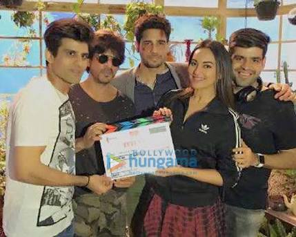 StarYogeshPatil's tweet photo. #2Murderer #2Suspects #2Versions. I think
@sonakshisinha isn't murderer. She is so sweet😊😊 @imsrk__ @karanjohar https://t.co/yfFPGwFJRM
