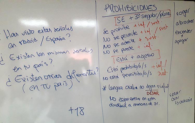 Inhispania's tweet photo. ¿Sabes "prohibir" en español? Nuestros profes te lo enseñan ;) #AprenderEspañol #clasesdeespañol #pizarra #LearningSpanish #inhispania https://t.co/scxRubDuHe