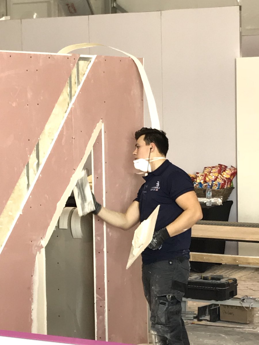 worldskillsuk's tweet photo. Plasterer, @harrison_moy from @britishgypsum, on Day 3 of competitions at @WorldSkillsAD #TeamUK 🇬🇧🎉🇬🇧 https://t.co/y5xdHDW0Vq