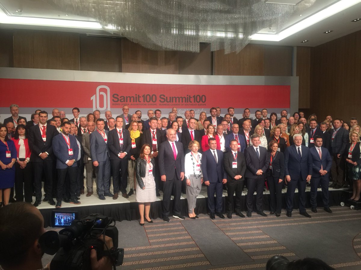 danijelabarisic's tweet photo. Veliki medijski interes za zajedničku pressicu četvorice premijera na #Summit100 #Skopje https://t.co/7nSElbsdob