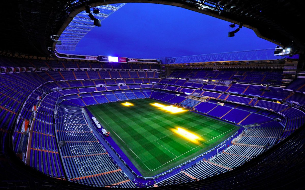 HotspurRelated's tweet photo. "Tottenham in the Bernabeu, Arsenal watching Emmerdale..." 🎼 https://t.co/g4Qi5etEnQ
