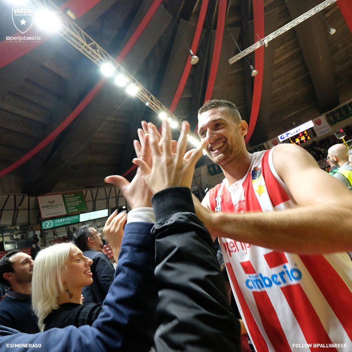 PallVarese's tweet image. Perchè smettere di riguardare queste immagini? 🔍 #VarCan #GOVARESE 📸 @SimoRaso