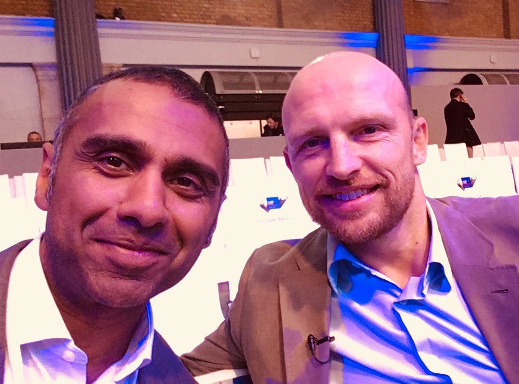deliver_success's tweet photo. Great to sit with @SodexoGroup ambassador and #rugby legend @matt9dawson @BBCOne @QuestionofSport captain! #QoLConference @esp_1st https://t.co/gO29TbhdnL