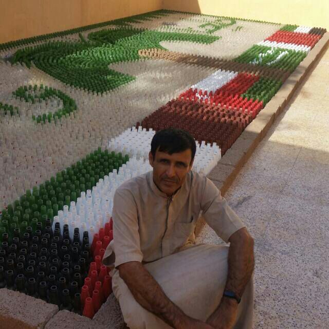 SalemMalhab's tweet photo. بأكثر من 12 الف زجاجة فارغة 
من المشروبات الغازية 
محمد  الجعفري 
يصمم أعلام 
دول مجلس التعاون في لوحة تدل على الوحدة والترابط
"خليجنا واحد" https://t.co/4Uc6Iv5Agy