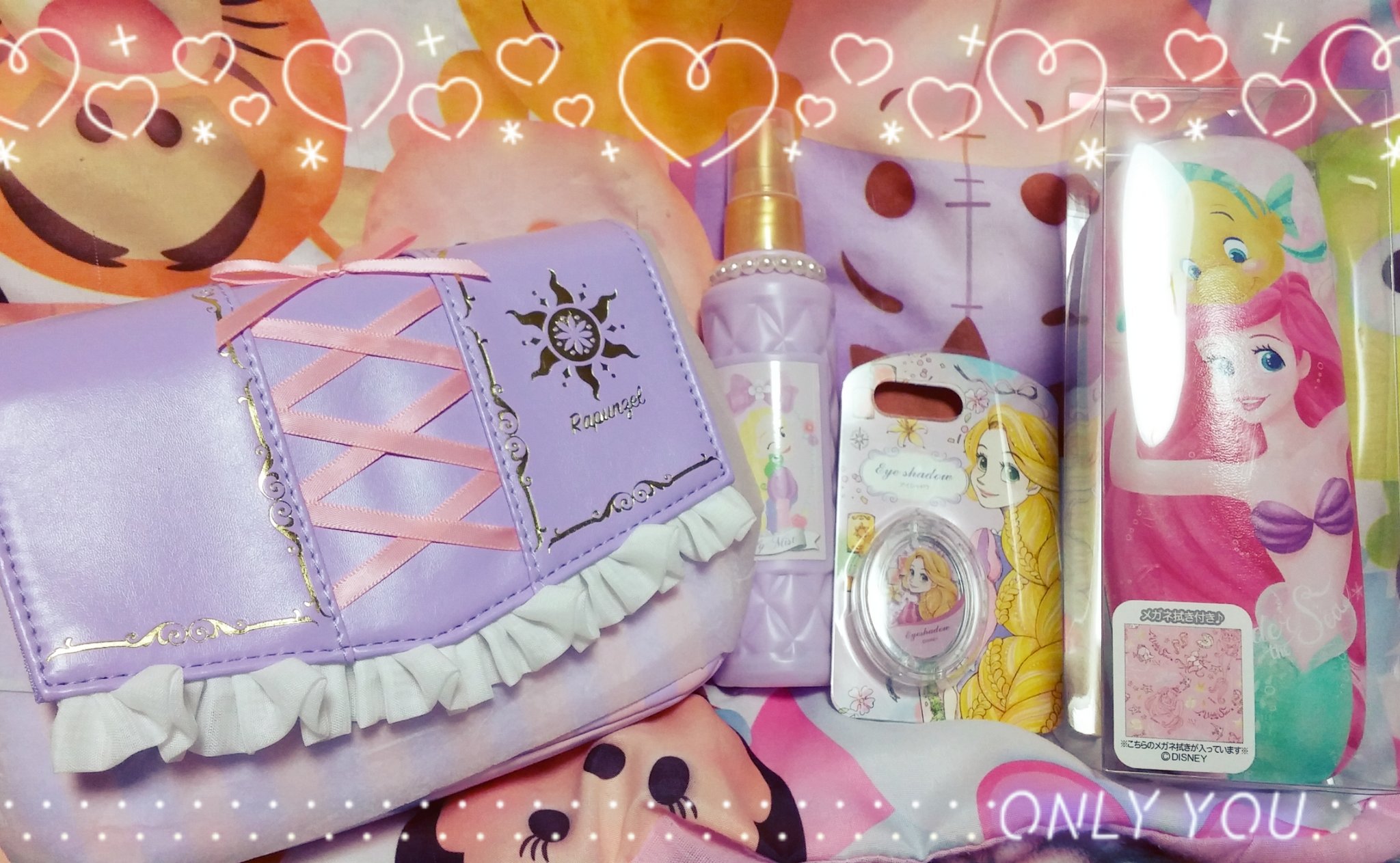 ミニコ 久し振りにオンラインストアでお買い物 ラプンツェルのカメラポシェット可愛い可愛い メガネケースも壊れてたからやっと変えられるww ディズニーストア ラプンツェル アリエル T Co Gewdj1logd Twitter