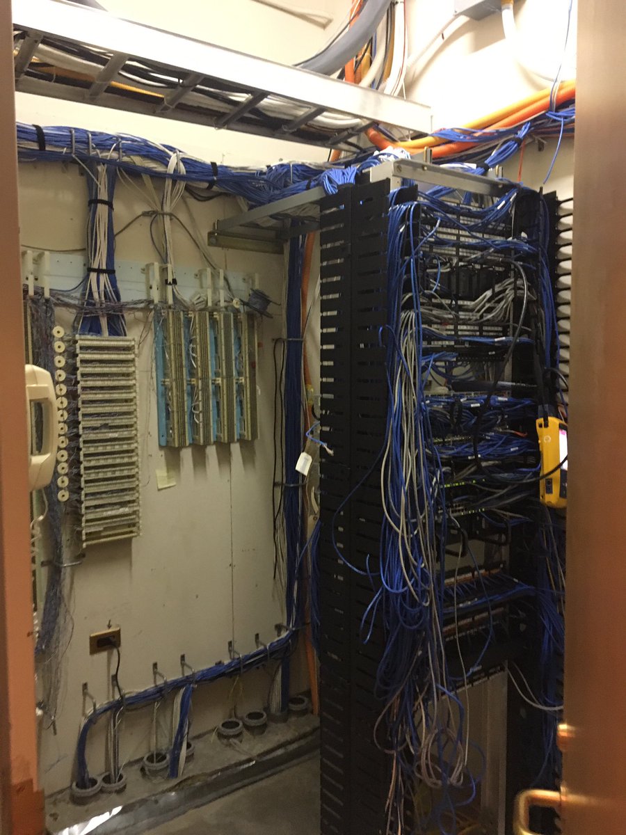 CablingAustin's tweet image. #structuredcablingcpanyAustinTx #ethernetoffocecablingquote #voiceanddatacabling #networkdatawiringquote #AustinCablingSystems 512-574-1288