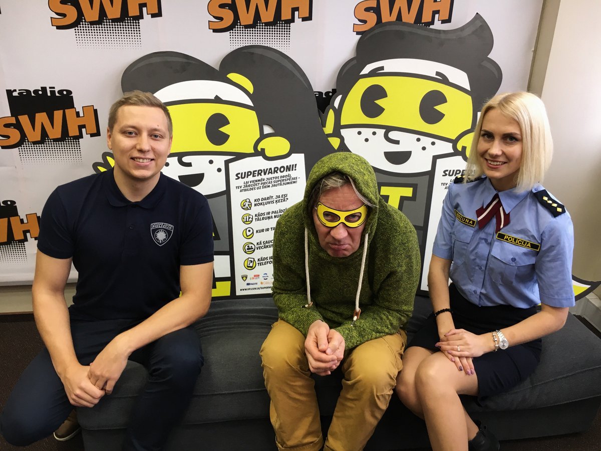RadioSWH's tweet photo. Kopā ar Olga Podžuna no @Valsts_policija mācīsimies kā kļūt par Supervaroņiem -> https://t.co/dhtGgo6ezh #FredosaurusRex https://t.co/3vyqxNGLun
