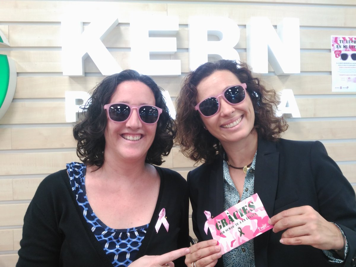 valles_gemma's tweet photo. Compartiendo el día con @aeccbcn #SumateAlRosa #TuLuchaEsMiLucha  @Kernpharma @llopisanna https://t.co/3ZlyFP6aWG