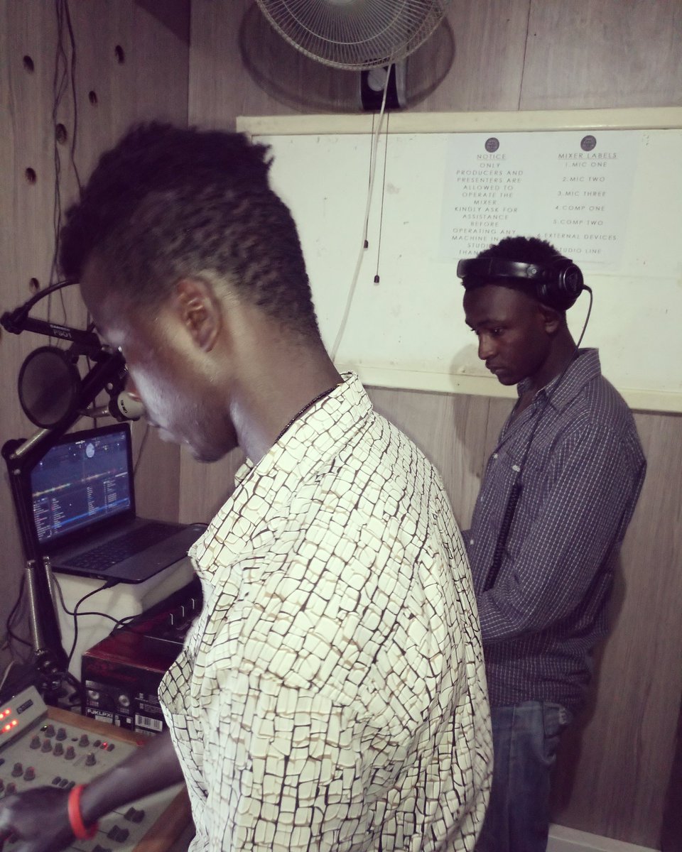 BazeTuko's tweet photo. Mc toxic,  @nichocizar and dj dexter kwenye nyumba
#emacipation tuesday
#tukobaze https://t.co/hinrSN2Ory