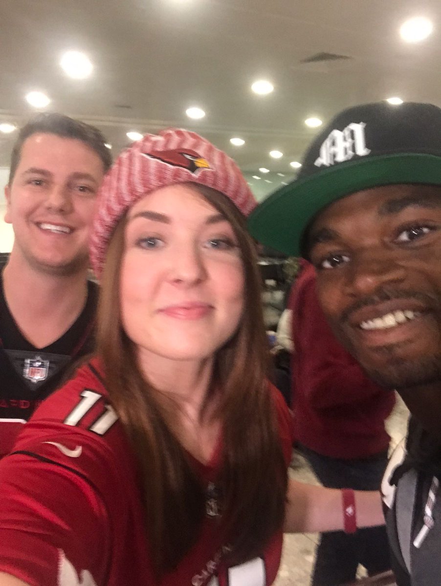 BritishBirdgang's tweet photo. #AllBae #BAEdrianPeterson. #BeRedSeeRed https://t.co/XboeW6dJmi